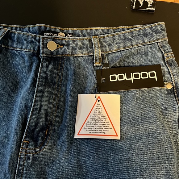 Tall classic high rise distressed mom jean in vintage blue - Picture 4 of 8